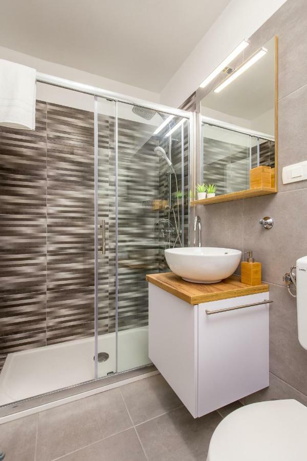 Victory Sea View Apartment Rijeka Exterior photo