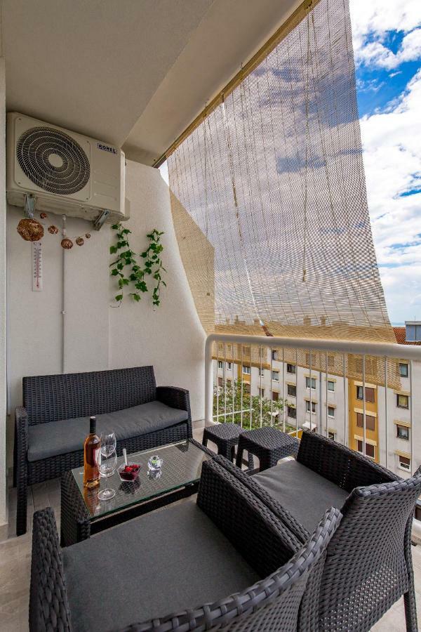 Victory Sea View Apartment Rijeka Exterior photo